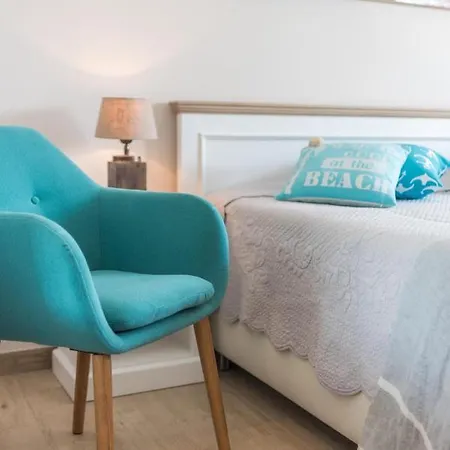 _von Witte_ Lindenstr_13 Whg_6 Apartment